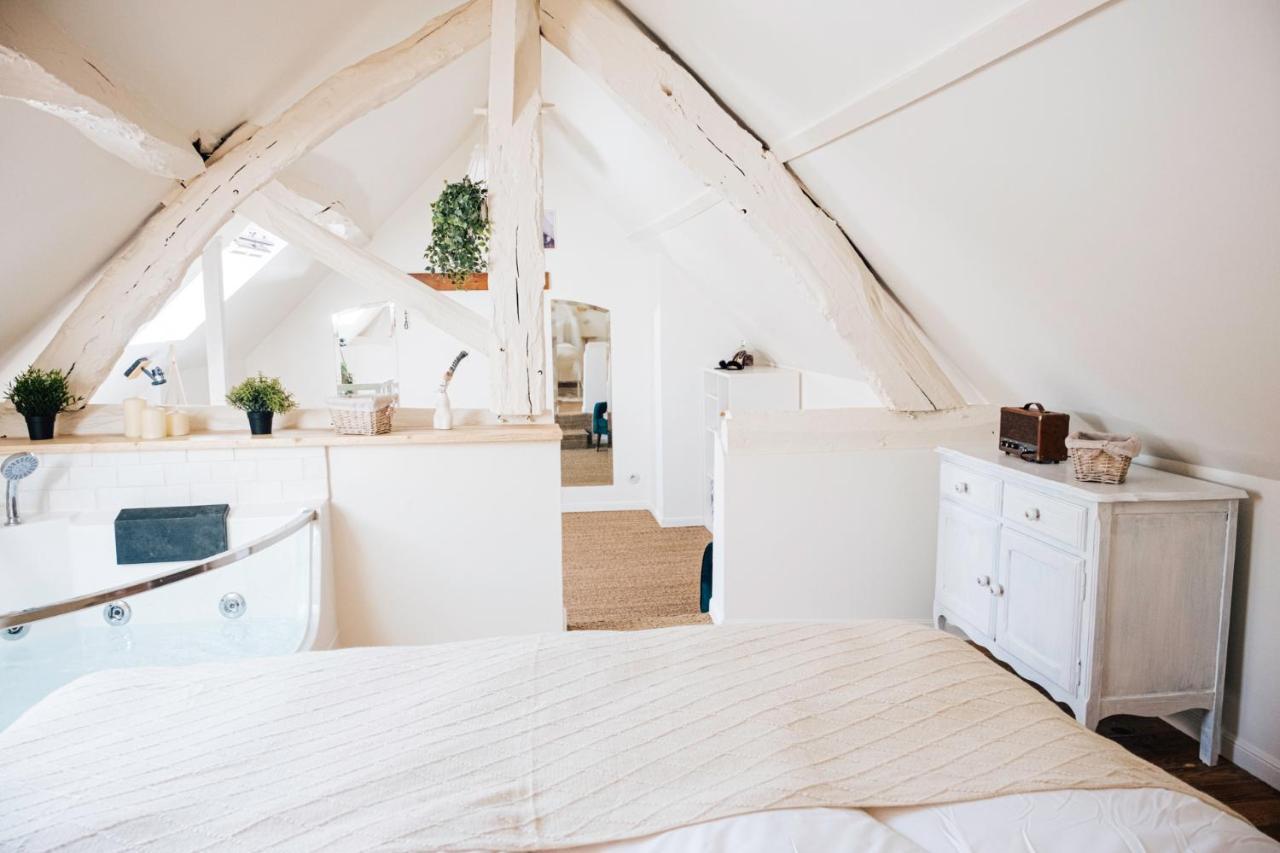 Loveroom Du Perche : Maison Avec Balneo Moulins-la-Marche Buitenkant foto
